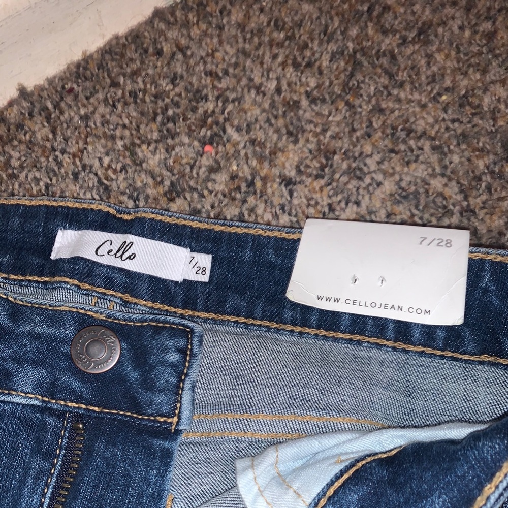 Tag Jeans 👖 - Picture 2 of 3
